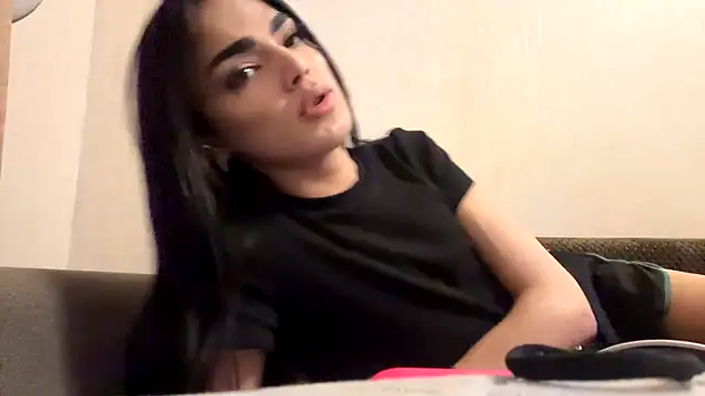 Snapshot of MarlyJess chatting on 9, 8, 2026 MarlyJess online show from 9, 8, 2026