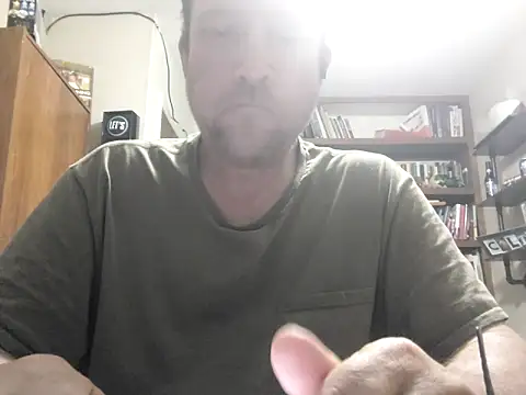Snapshot of icebergXpress chatting on 2, 6, 2026 icebergXpress online show from 2, 6, 2026