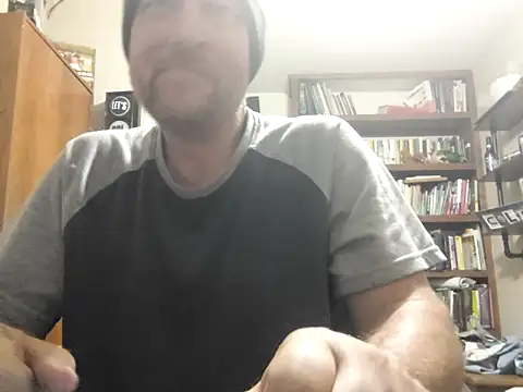 Snapshot of icebergXpress chatting on 5, 6, 2026 icebergXpress online show from 5, 6, 2026