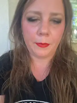 Bigtittymilkmommy online show from 19, 6, 2026