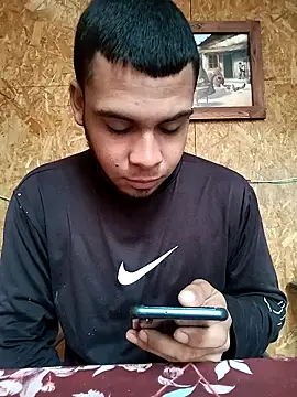 Snapshot of V3NENO_xxxhot1 chatting on 21, 5, 2026 V3NENO xxxhot1 online show from 21, 5, 2026