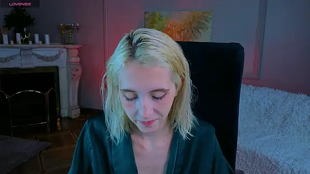 Elen  Moore online show from 25, 6, 2026