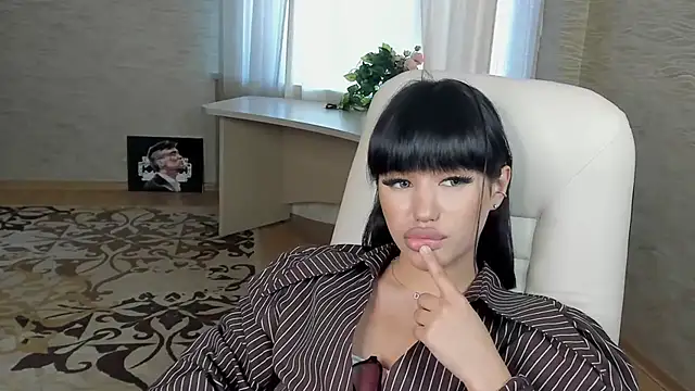 SerenaBoll online show from 20, 5, 2026