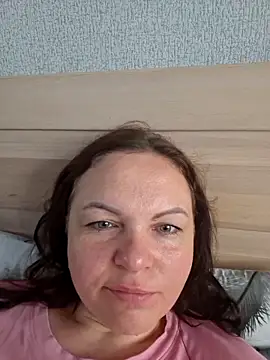 Snapshot of Meri_a chatting on 7, 6, 2026 Meri a online show from 7, 6, 2026