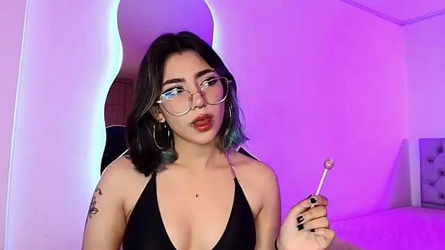 Snapshot of Alejaa_storm chatting on 26, 5, 2026 Alejaa storm online show from 26, 5, 2026