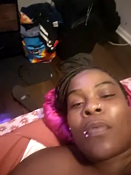 damnshegotass online show from 24, 6, 2026
