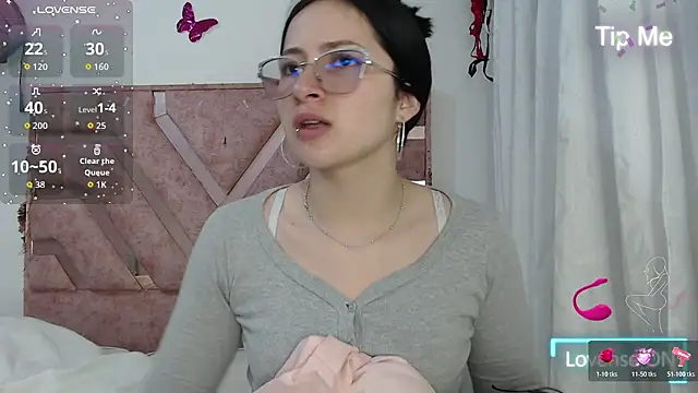Snapshot of Angel-Hott_ chatting on 12, 6, 2026 Angel-Hott online show from 12, 6, 2026