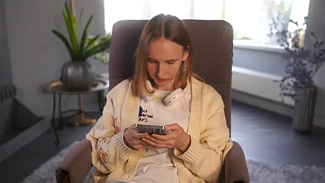 HelaineLube online show from 30, 5, 2026
