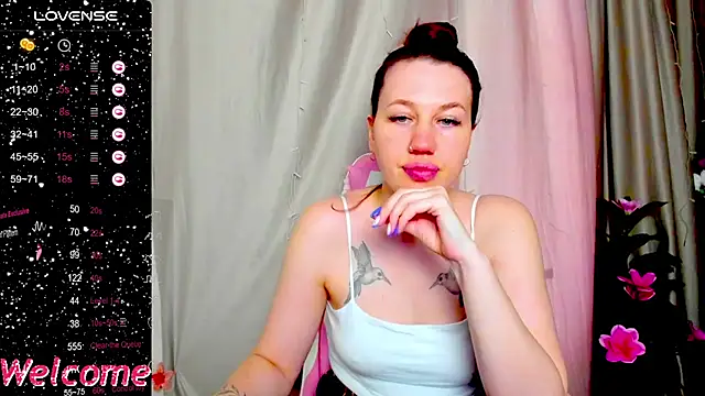 Arya Curves online show from 11, 6, 2026