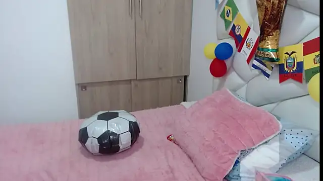 Valeria Santos  online show from 18, 6, 2026