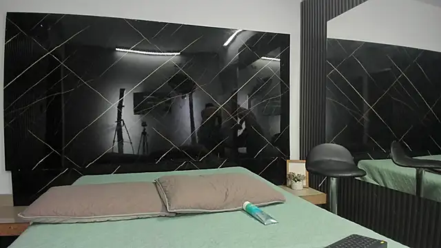 Snapshot of Camilo_Contreras chatting on 22, 6, 2026 Camilo Contreras online show from 22, 6, 2026