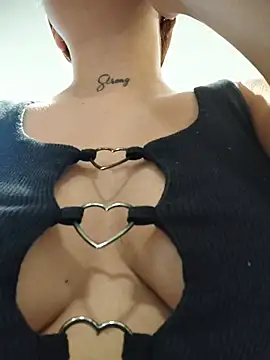 Snapshot of AliceHillss chatting on 24, 6, 2026 AliceHillss online show from 24, 6, 2026