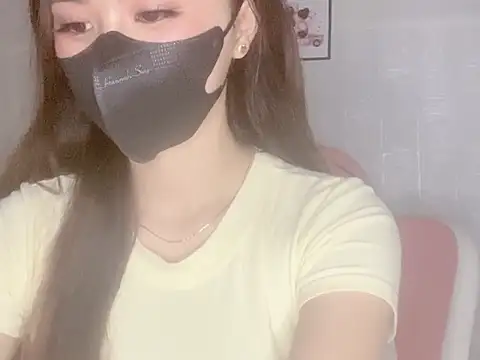 Uri sexy online show from 28, 7, 2026
