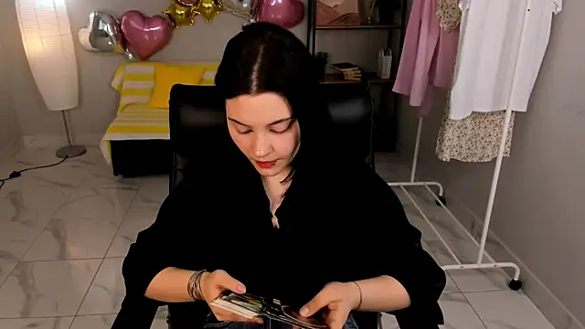 Snapshot of Veronica_McKinney chatting on 21, 5, 2026 Veronica McKinney online show from 21, 5, 2026