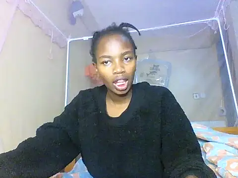 Snapshot of aliana082169 chatting on 25, 6, 2026 aliana082169 online show from 25, 6, 2026