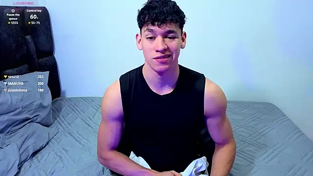 Snapshot of Luke_Muscle chatting on 10, 7, 2026 Luke Muscle online show from 10, 7, 2026