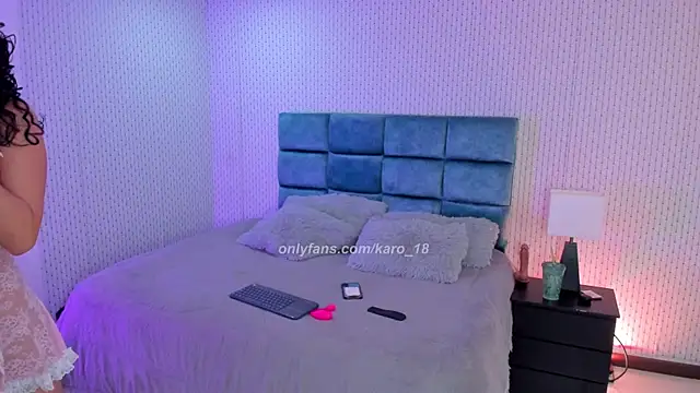 Snapshot of Karoline_Jones18 chatting on 21, 5, 2026 Karoline Jones18 online show from 21, 5, 2026