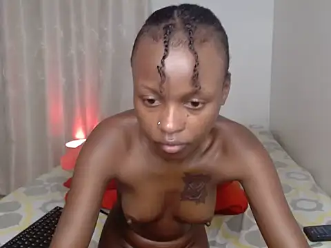 Snapshot of ZoeTracy chatting on 10, 7, 2026 ZoeTracy online show from 10, 7, 2026