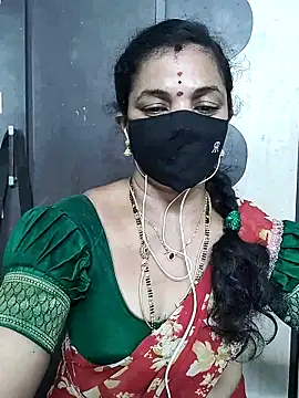 Snapshot of Leela_555 chatting on 31, 5, 2026 Leela 555 online show from 31, 5, 2026