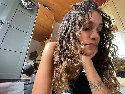 Snapshot of Nikkilow chatting on 1, 7, 2026 Nikkilow online show from 1, 7, 2026