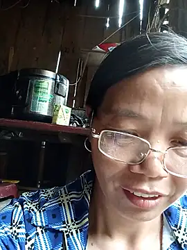 Snapshot of Elfledaa chatting on 9, 7, 2026 Elfledaa online show from 9, 7, 2026