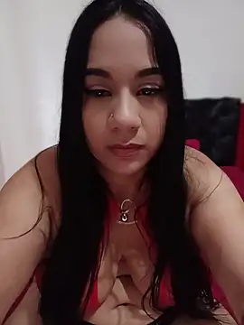 Snapshot of alessiavixen1 chatting on 9, 7, 2026 alessiavixen1 online show from 9, 7, 2026