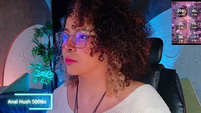 Snapshot of emmanakamura chatting on 6, 7, 2026 emmanakamura online show from 6, 7, 2026