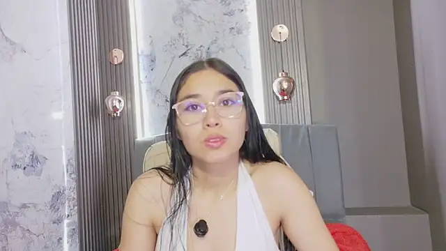 Snapshot of adaira31 chatting on 18, 7, 2026 adaira31 online show from 18, 7, 2026