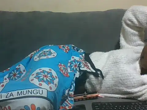 Snapshot of Applecute254 chatting on 16, 7, 2026 Applecute254 online show from 16, 7, 2026