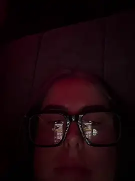 Starrayy97 online show from 9, 6, 2026
