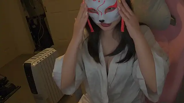 Snapshot of Wifey-Kiki chatting on 26, 5, 2026 Wifey-Kiki online show from 26, 5, 2026