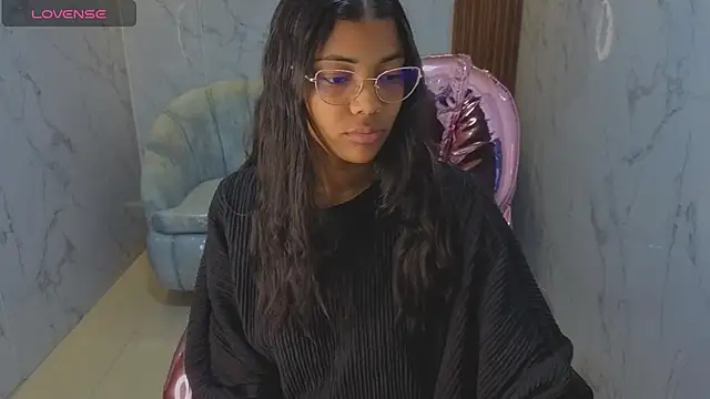 Snapshot of valentina_gomez_s chatting on 19, 6, 2026 valentina gomez s online show from 19, 6, 2026