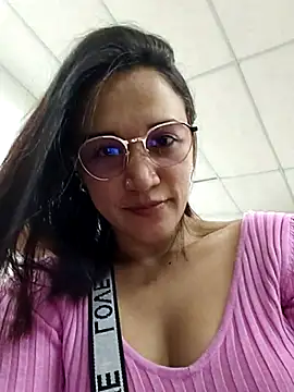 Snapshot of DaniRivers_ chatting on 17, 6, 2026 DaniRivers online show from 17, 6, 2026