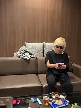 Snapshot of Sizuka_and_Nobita chatting on 17, 7, 2026 Sizuka and Nobita online show from 17, 7, 2026