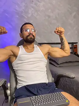 Snapshot of RoccoSaenz chatting on 1, 6, 2026 RoccoSaenz online show from 1, 6, 2026