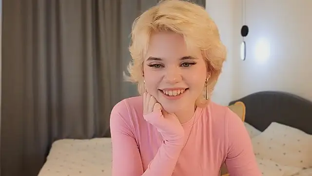 Snapshot of mood_berry_ chatting on 3, 6, 2026 mood berry online show from 3, 6, 2026