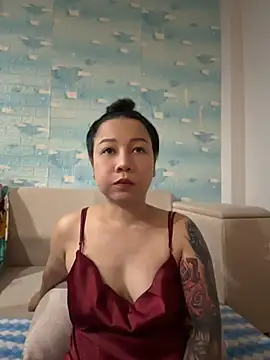Snapshot of LINDA_HD chatting on 19, 6, 2026 LINDA HD online show from 19, 6, 2026