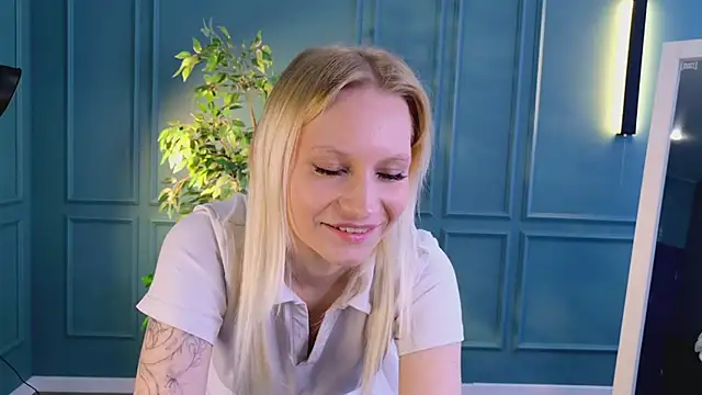 Snapshot of haleybooo chatting on 26, 5, 2026 haleybooo online show from 26, 5, 2026