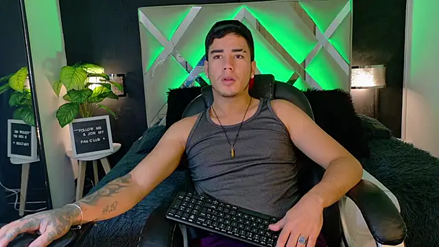 Snapshot of Alex-Rodriguezz chatting on 12, 6, 2026 Alex-Rodriguezz online show from 12, 6, 2026