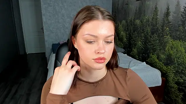 Snapshot of Maya-Mimi chatting on 11, 6, 2026 Maya-Mimi online show from 11, 6, 2026