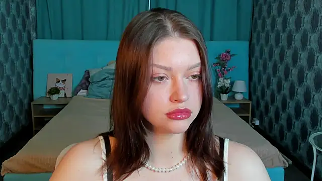 Snapshot of Maya-Mimi chatting on 13, 6, 2026 Maya-Mimi online show from 13, 6, 2026