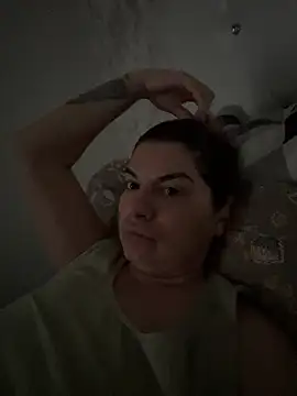 Snapshot of evaxxxcurvyxxx chatting on 9, 6, 2026 evaxxxcurvyxxx online show from 9, 6, 2026