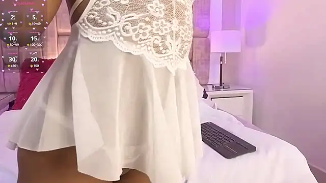 CarlaHilton online show from 11, 6, 2026