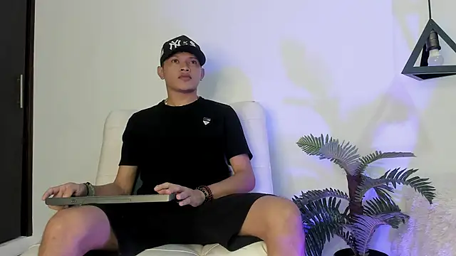 Nico Saint  online show from 30, 5, 2026