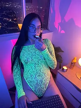 Snapshot of April_sutra chatting on 5, 7, 2026 April sutra online show from 5, 7, 2026