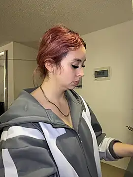 Sophia LuxxX online show from 10, 6, 2026