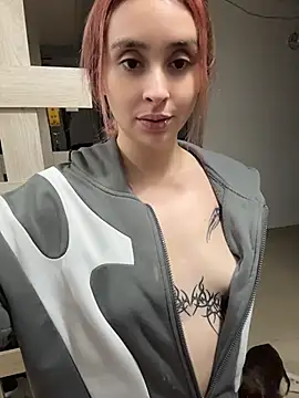 Sophia LuxxX online show from 17, 7, 2026