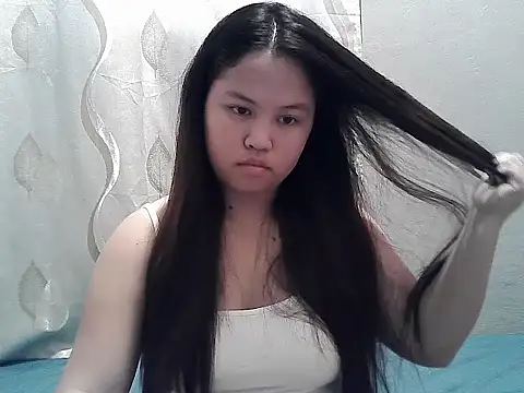 Snapshot of ThePrettySecret chatting on 9, 6, 2026 ThePrettySecret online show from 9, 6, 2026