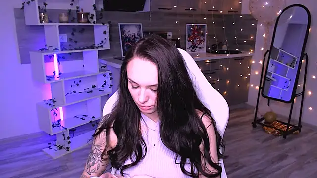 NicoleMerz online show from 30, 5, 2026