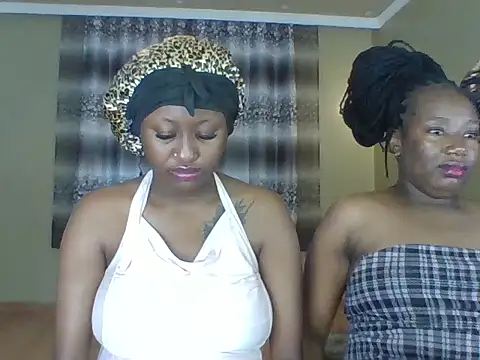 Snapshot of _Empress chatting on 29, 5, 2026 Empress online show from 29, 5, 2026